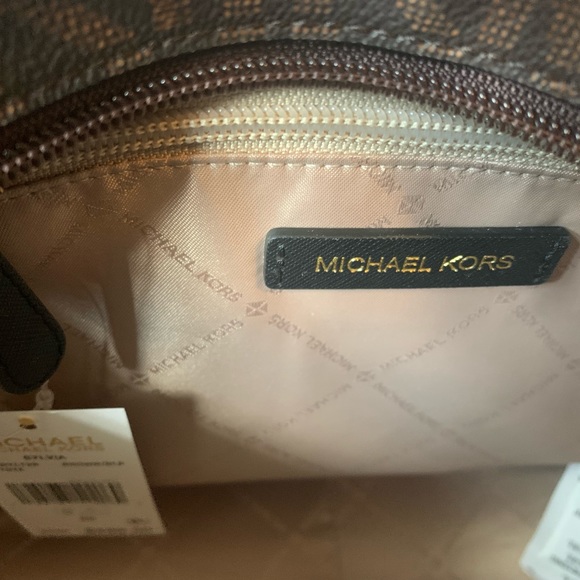 Michael Kors Sylvia Tote Collection - Picture 11 of 12